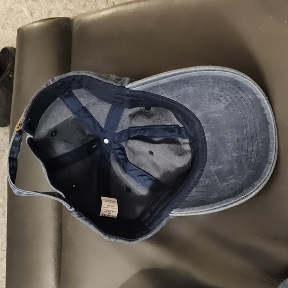 NWT. Simple Blue Denim Hat, Strapback - Picture 4 of 4
